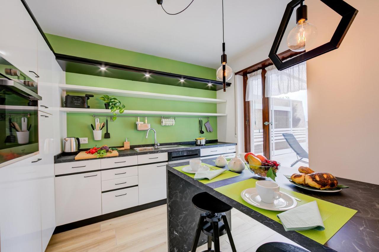 Balcone Sui Tigli Few Min From The Lake - Happy Rentals Riva del Garda Esterno foto